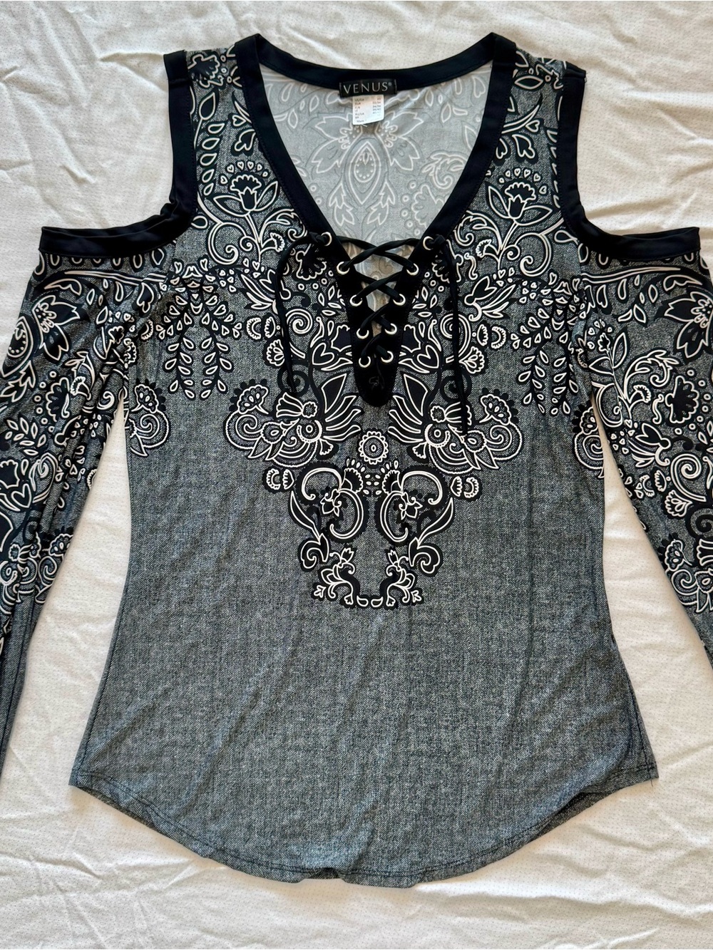 Venus Women's Gray Black Lace-Up Cold-Shoulder Top Size XS